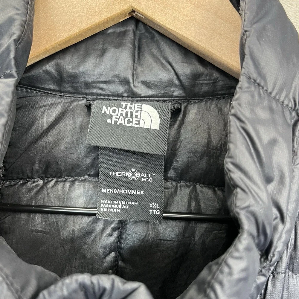 The North Face Thermoball Vest Mens 2XL Black Quilted Puffer Full Zip